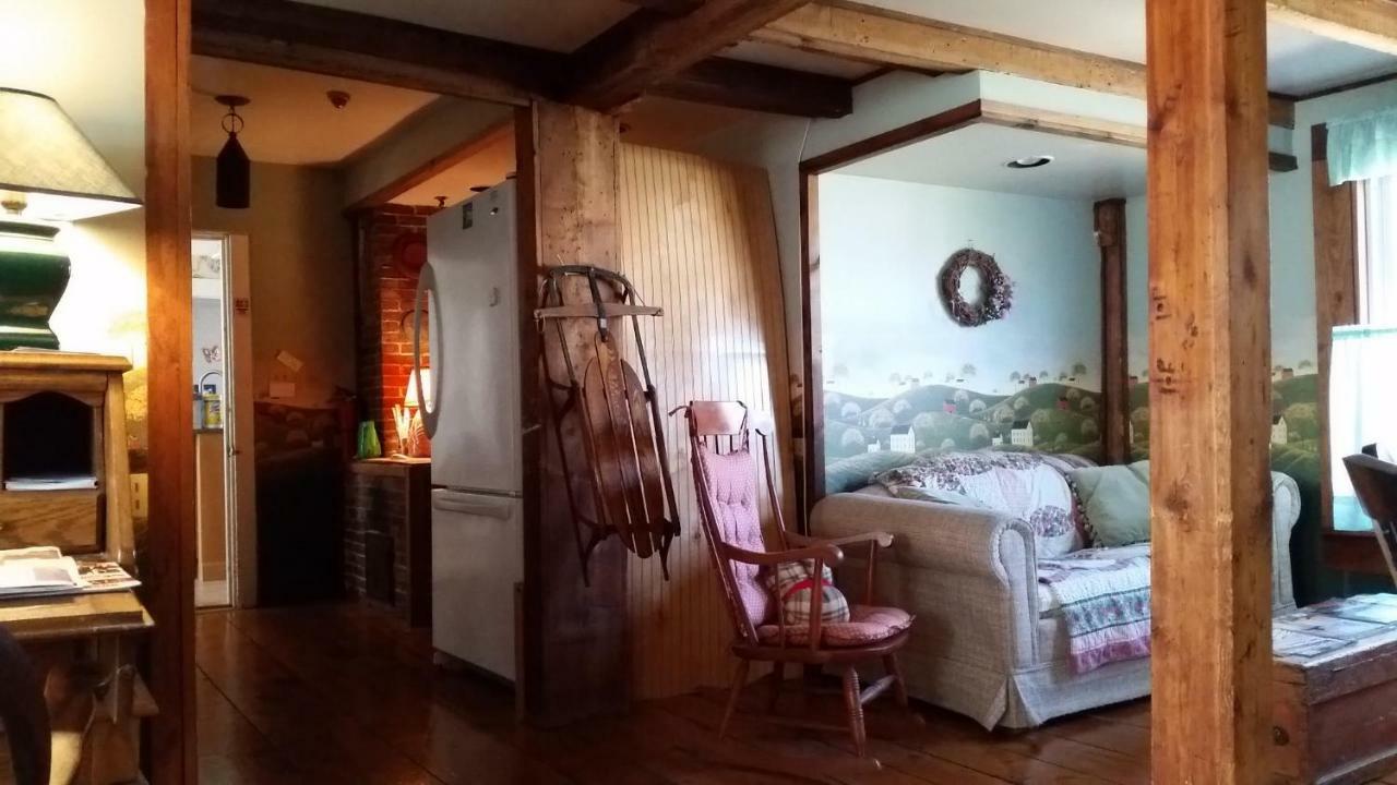 Carriage Barn Inn Keene Extérieur photo