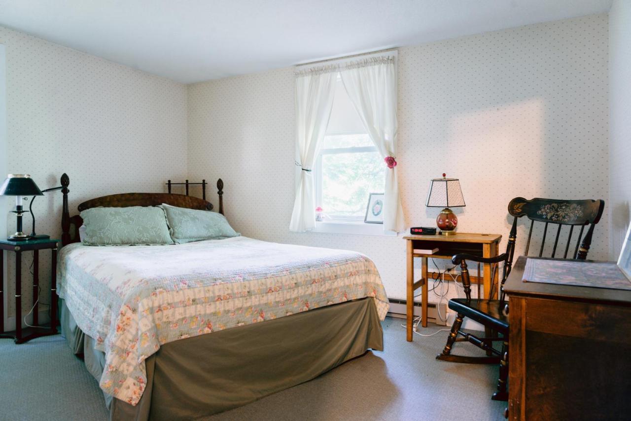 Carriage Barn Inn Keene Extérieur photo
